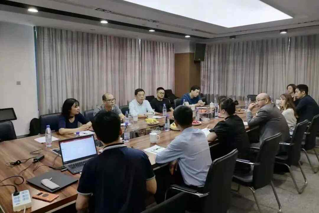 苏州市吴江区科技局来访艾蒂娜科技调研学习数字版权软件交易平台孵化的智能制造工业互联网软件项目