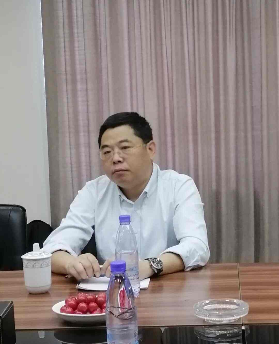 苏州市吴江区科技局来访艾蒂娜科技调研学习数字版权软件交易平台孵化的智能制造工业互联网软件项目